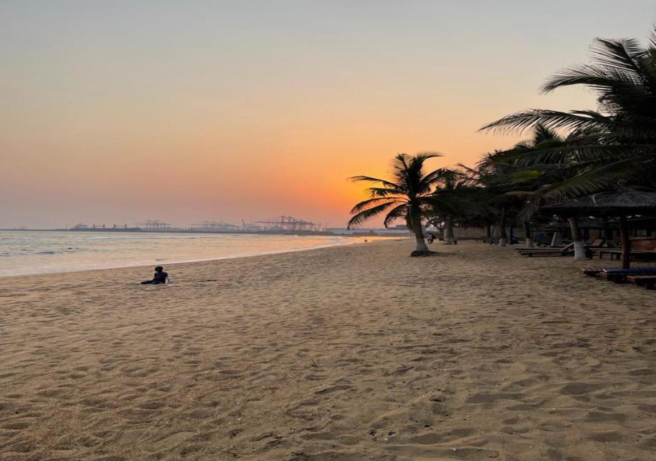 لومي Cocobeach-Hotel المظهر الخارجي الصورة