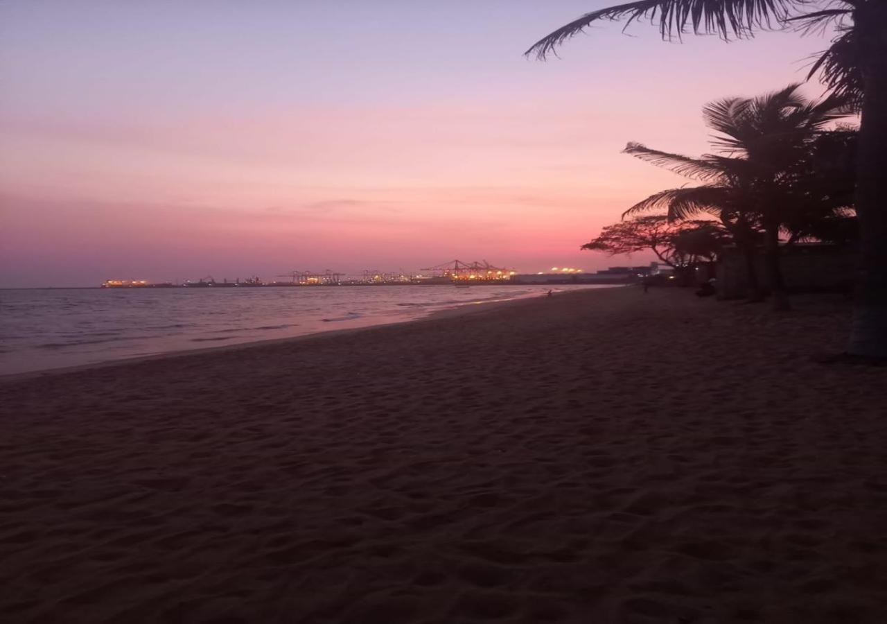 لومي Cocobeach-Hotel المظهر الخارجي الصورة