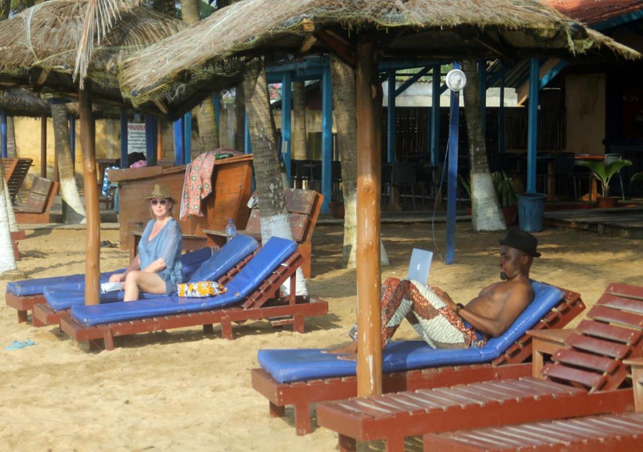لومي Cocobeach-Hotel المظهر الخارجي الصورة